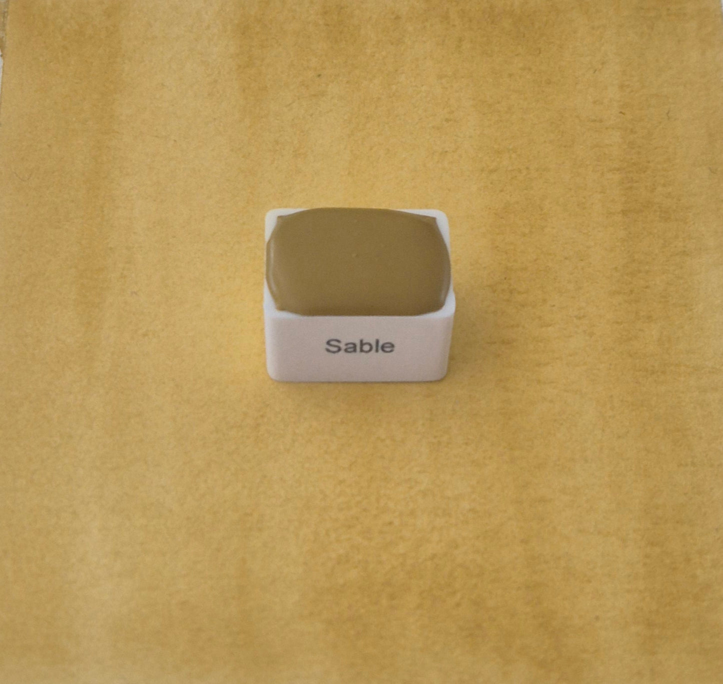 Sable – Aquarelle extra fine artisanale et végane (demi godet)