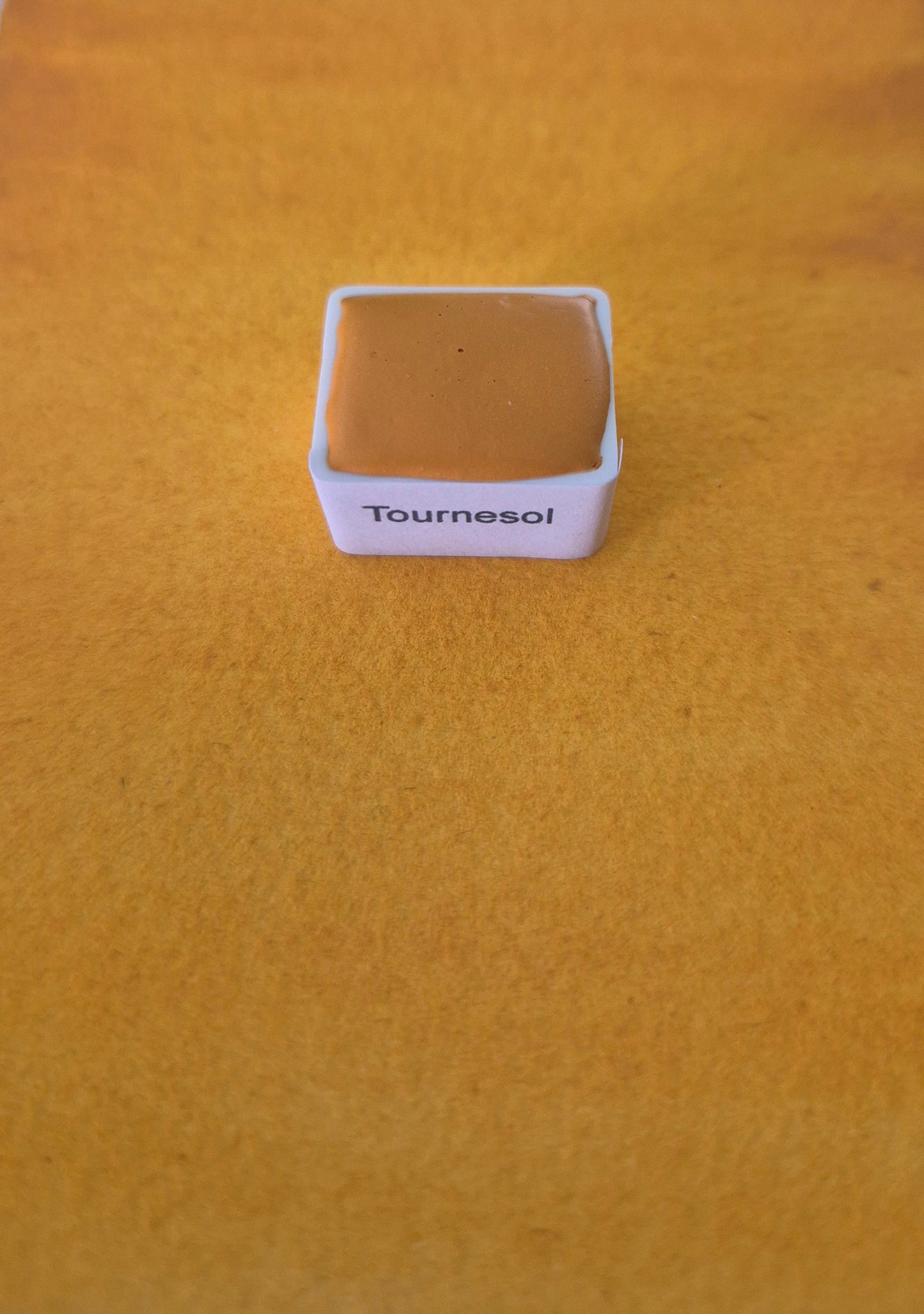 Tournesol – Aquarelle extra fine artisanale et végane (demi godet)