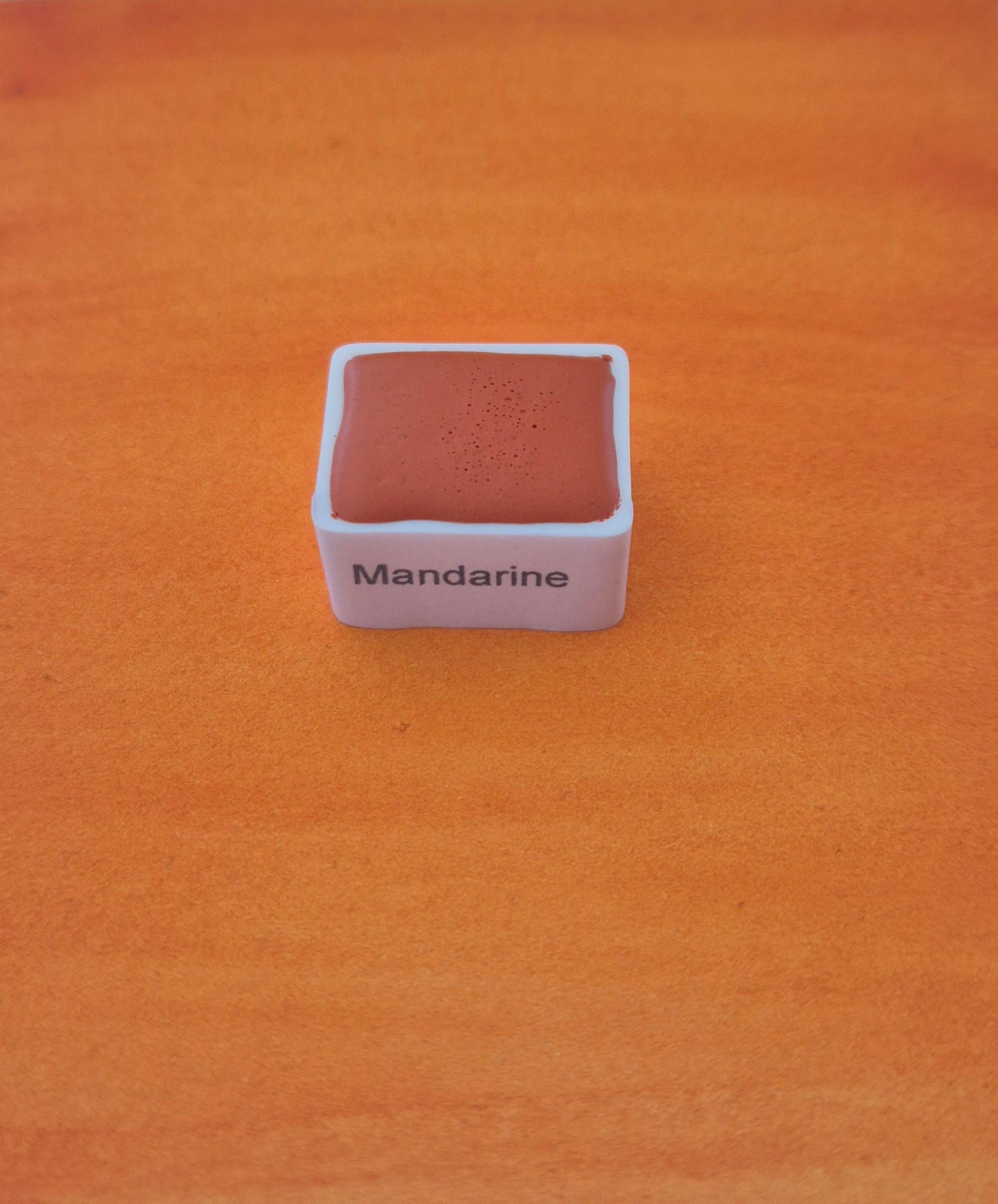 Mandarine – Aquarelle extra fine artisanale et végane (demi godet)
